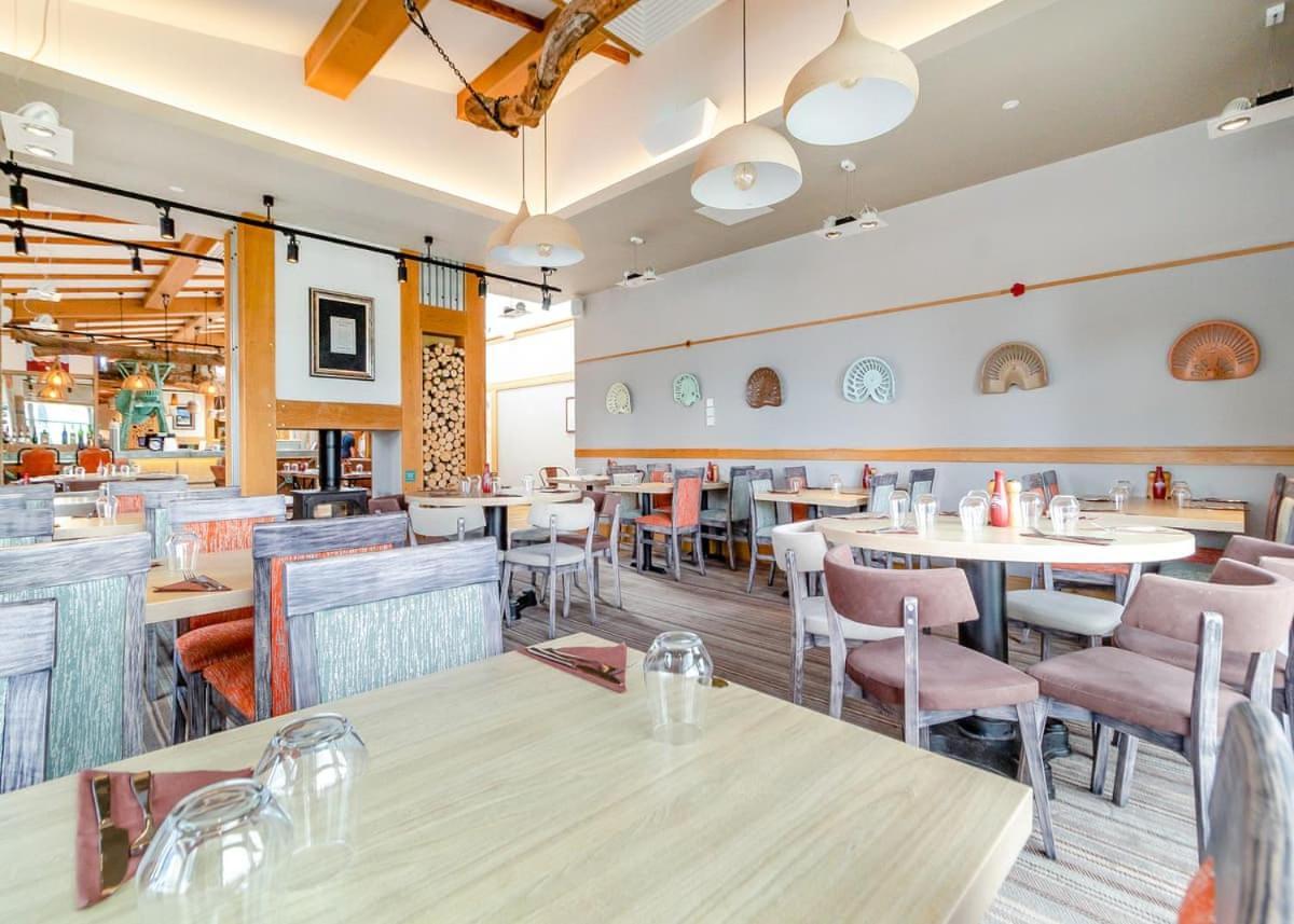 Narborough  Norfolk Woods Resort And Spa מראה חיצוני תמונה
