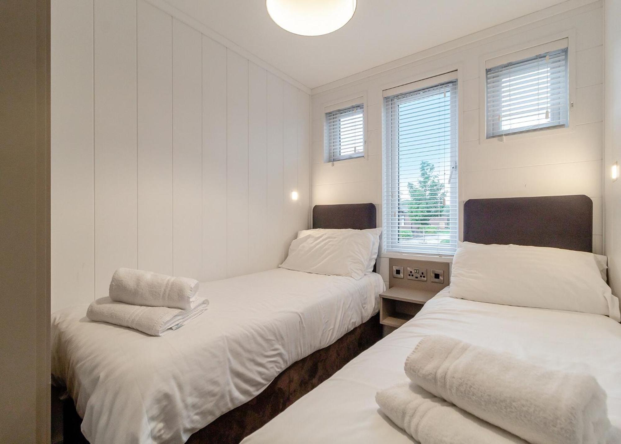 Narborough  Norfolk Woods Resort And Spa מראה חיצוני תמונה
