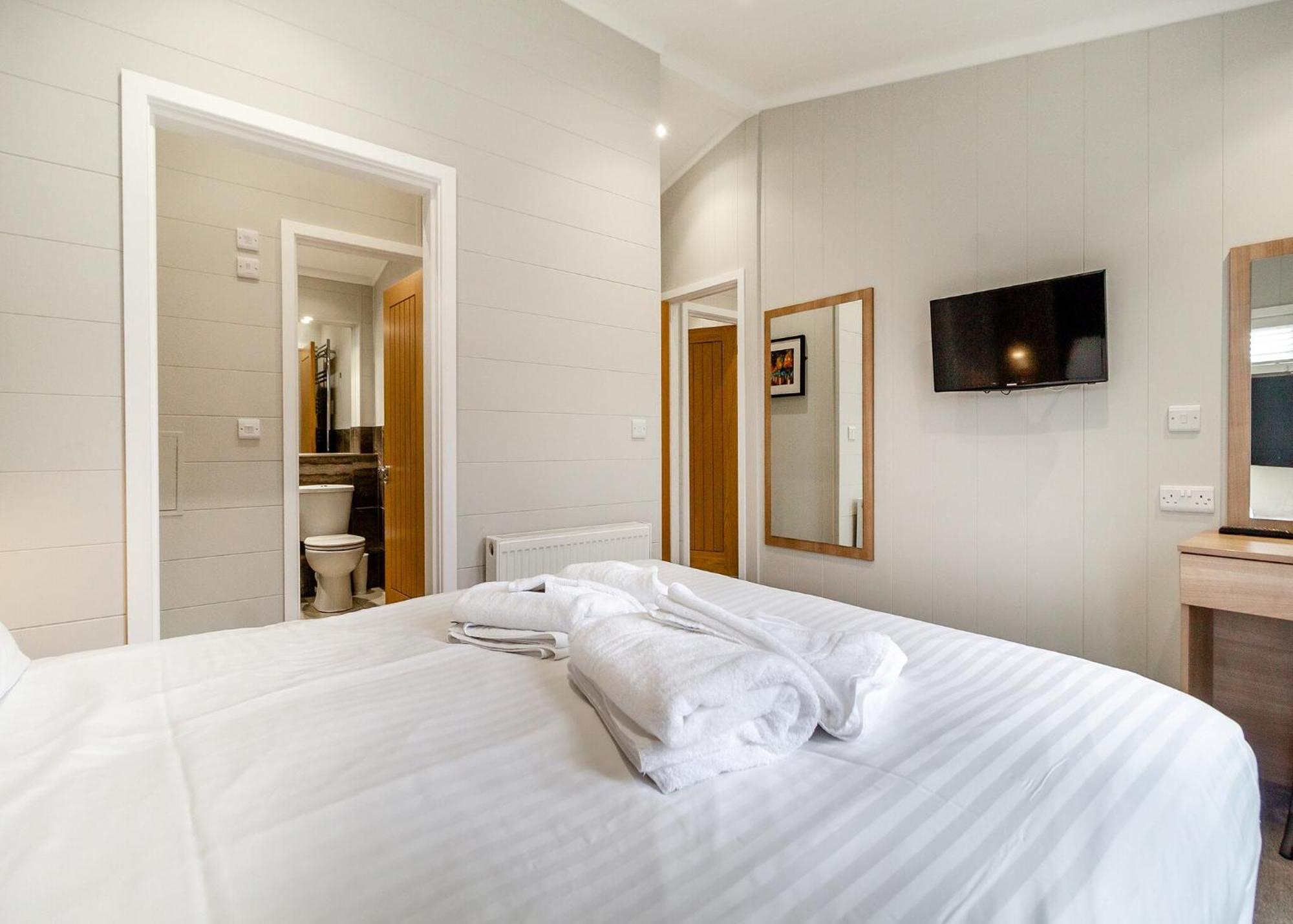 Narborough  Norfolk Woods Resort And Spa מראה חיצוני תמונה