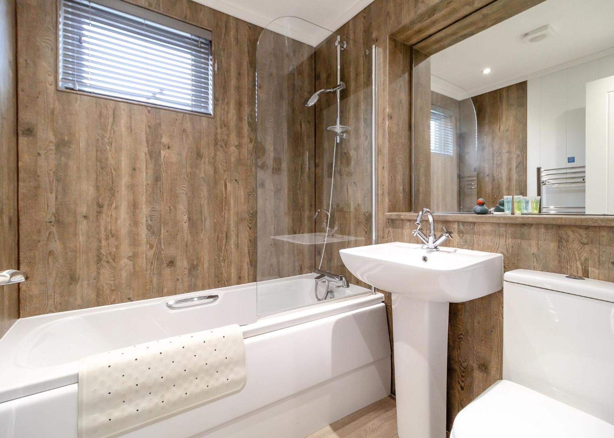 Narborough  Norfolk Woods Resort And Spa מראה חיצוני תמונה